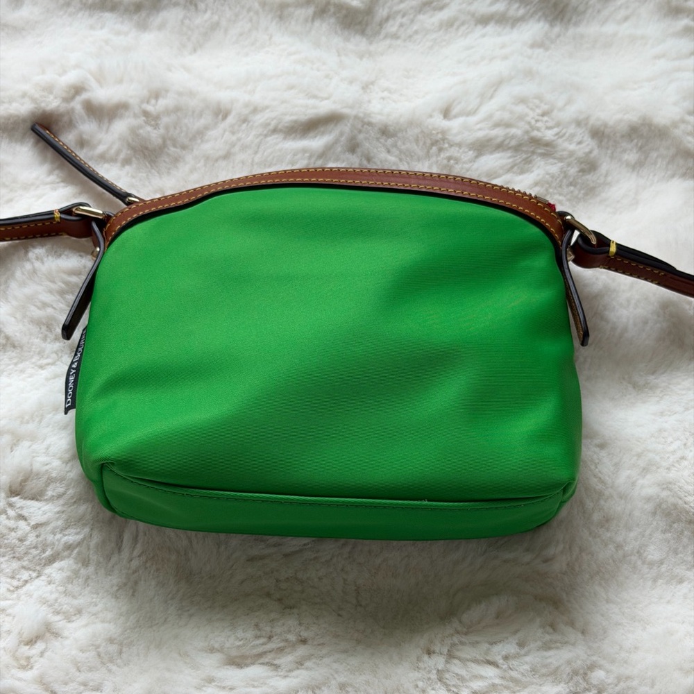 Dooney & Bourke Wayfarer Camden Dome Crossbody Green Bag with Leather Brown Trim - Picture 3 of 12